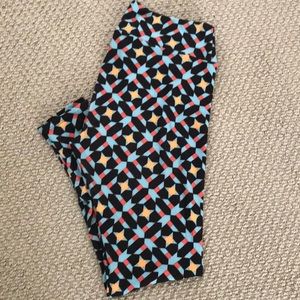 LAST CALL LuLaRoe Leggings